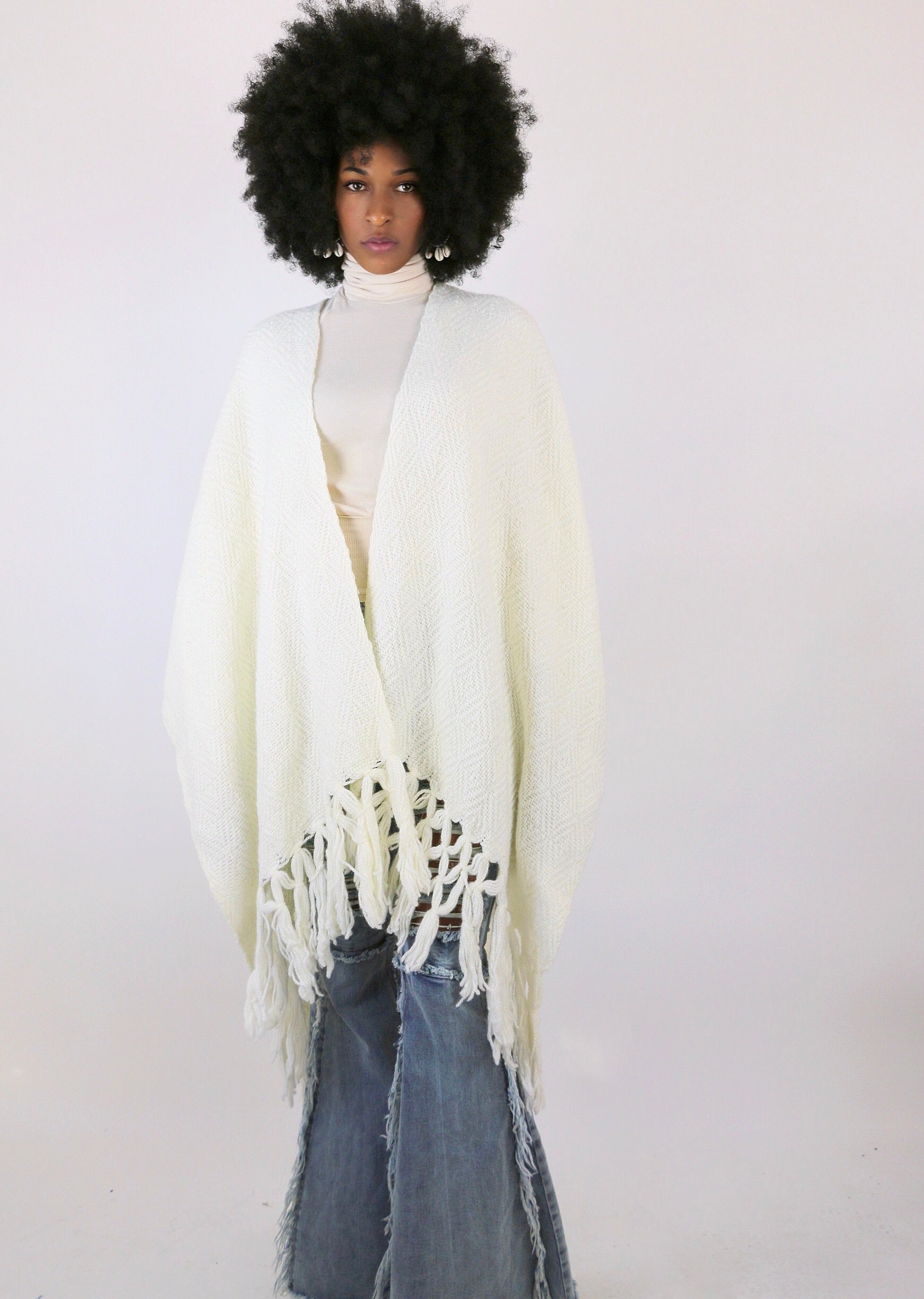 Live: 178 Ivory Vintage Wool Wrap