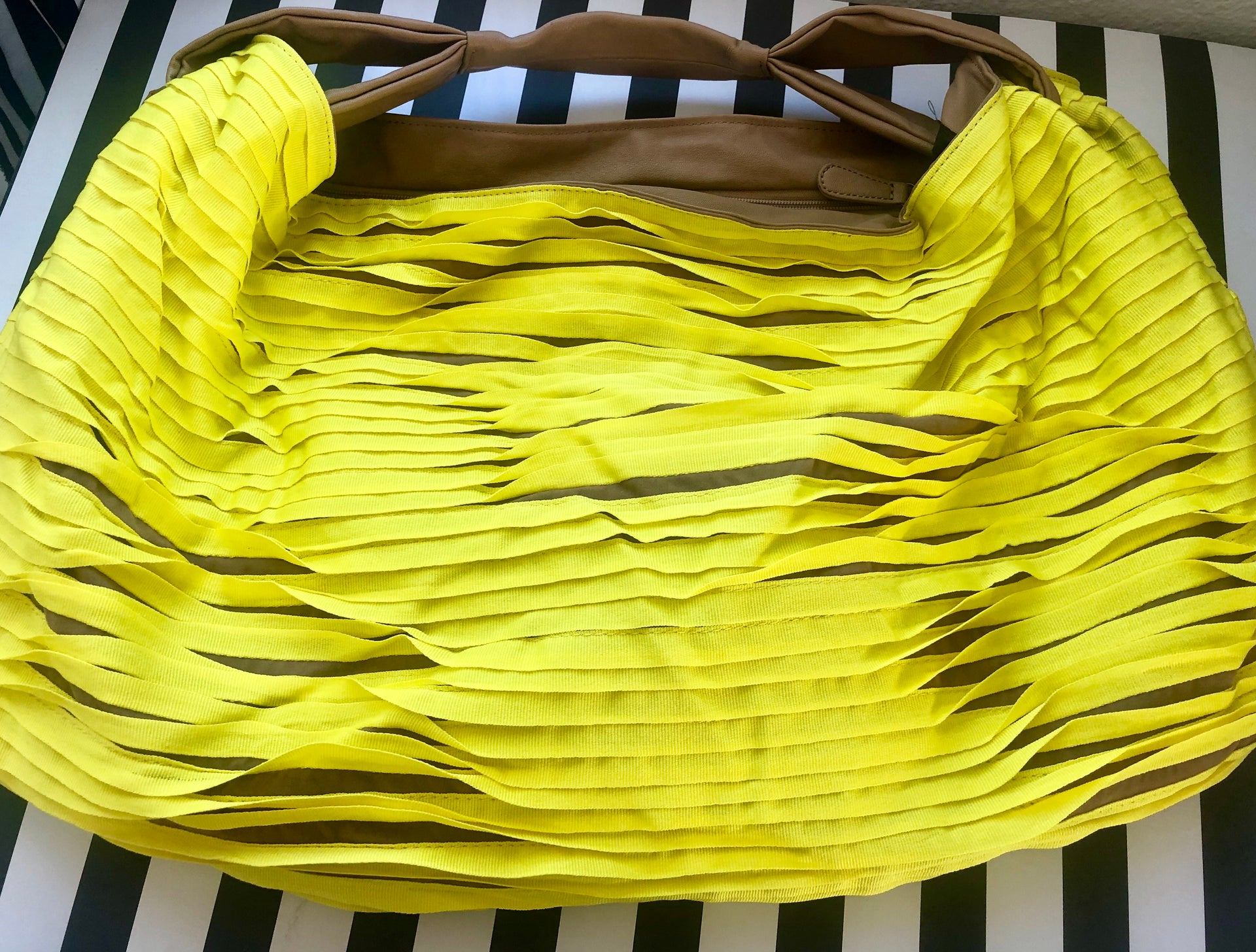 Ribbon Hobo Style Handbag