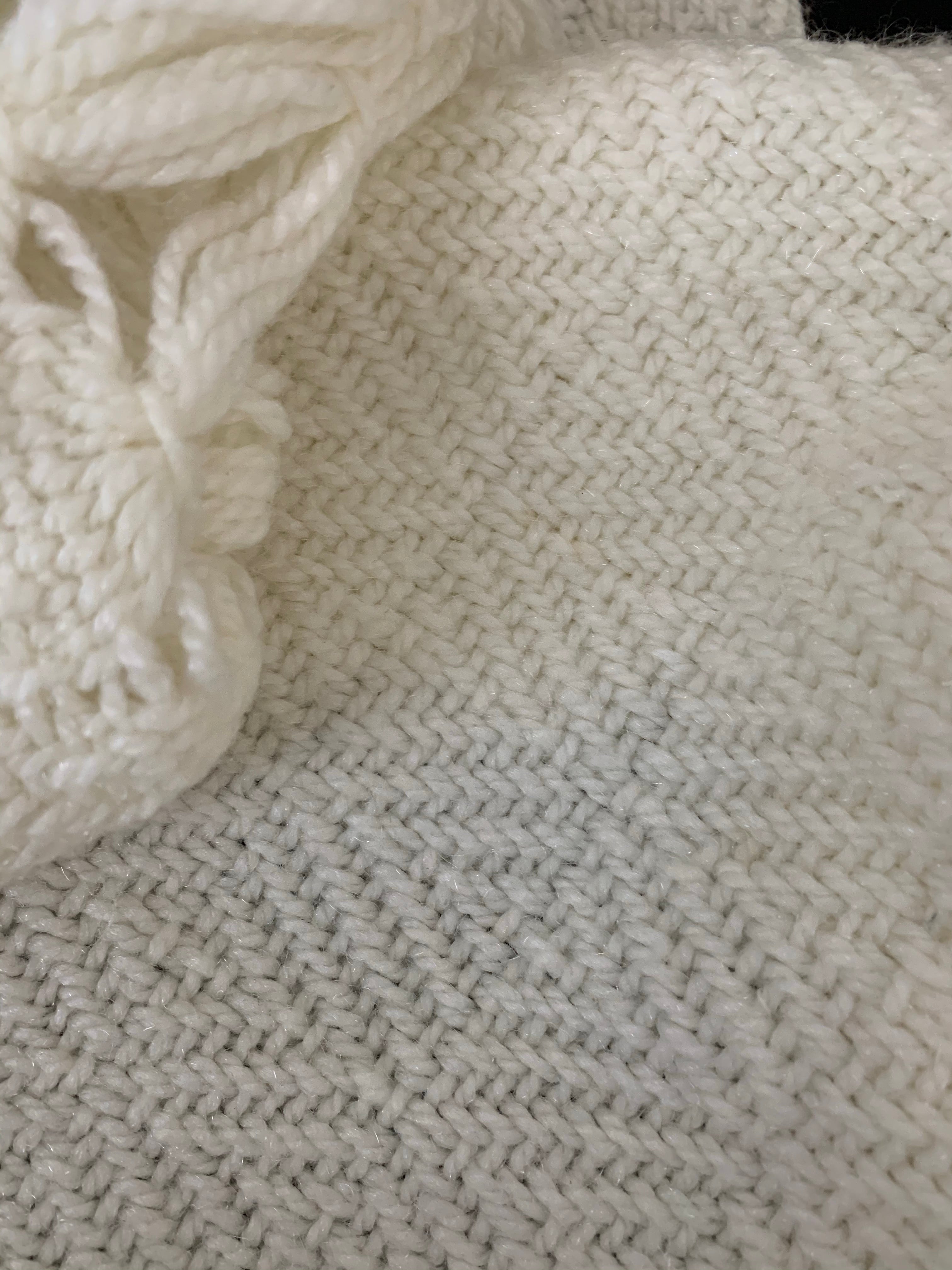 Live: 178 Ivory Vintage Wool Wrap
