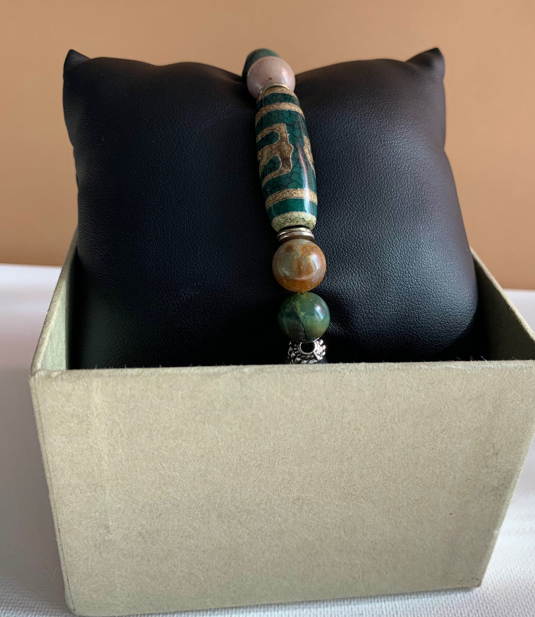 Menβs Agate Stone Bracelet