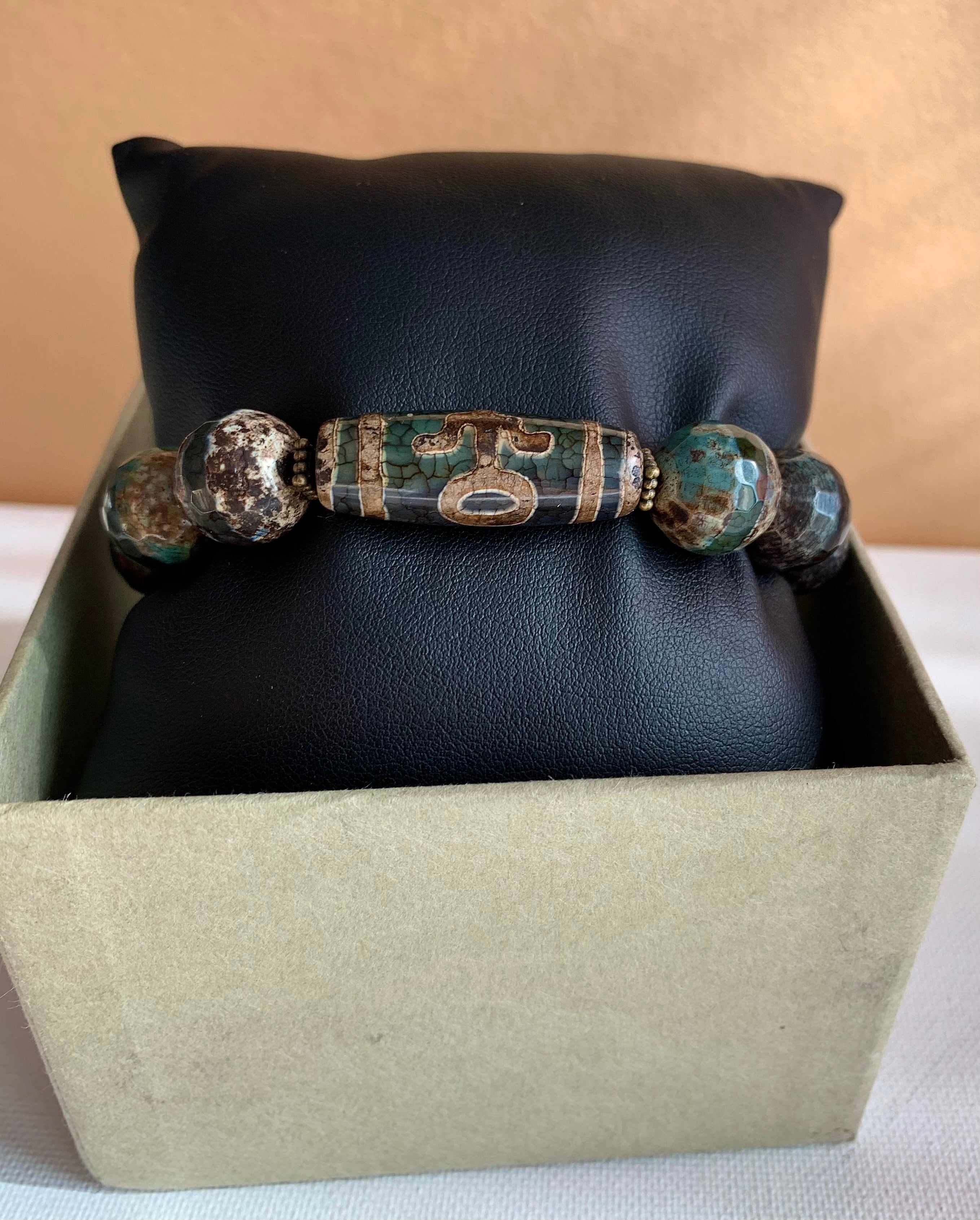 Tibetan and Faceted Agate Stone Bracelet