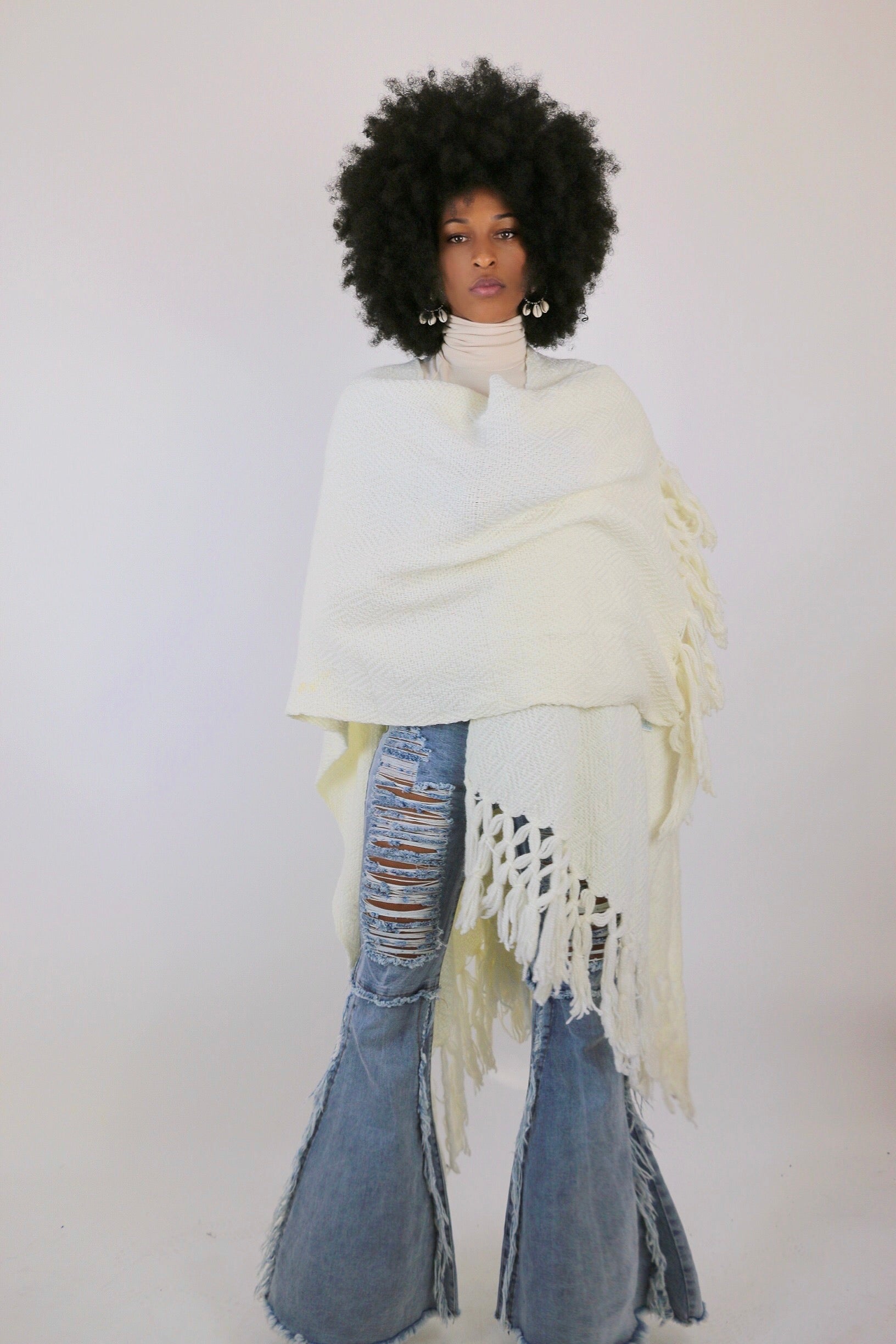 Live: 178 Ivory Vintage Wool Wrap