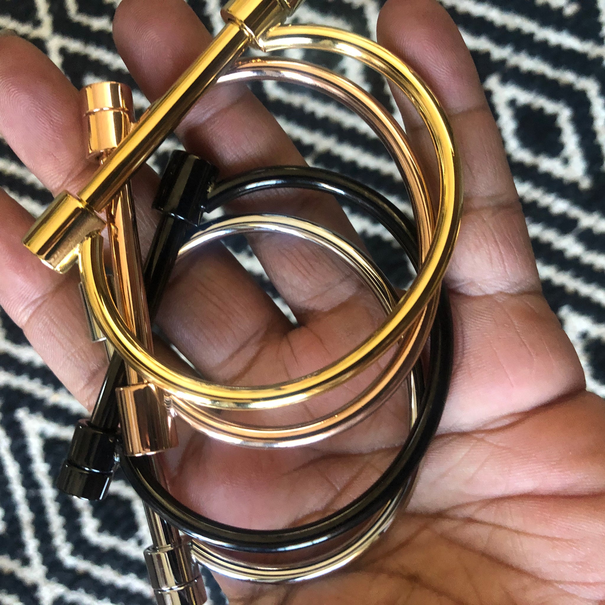 Phoebe Bar Bangle