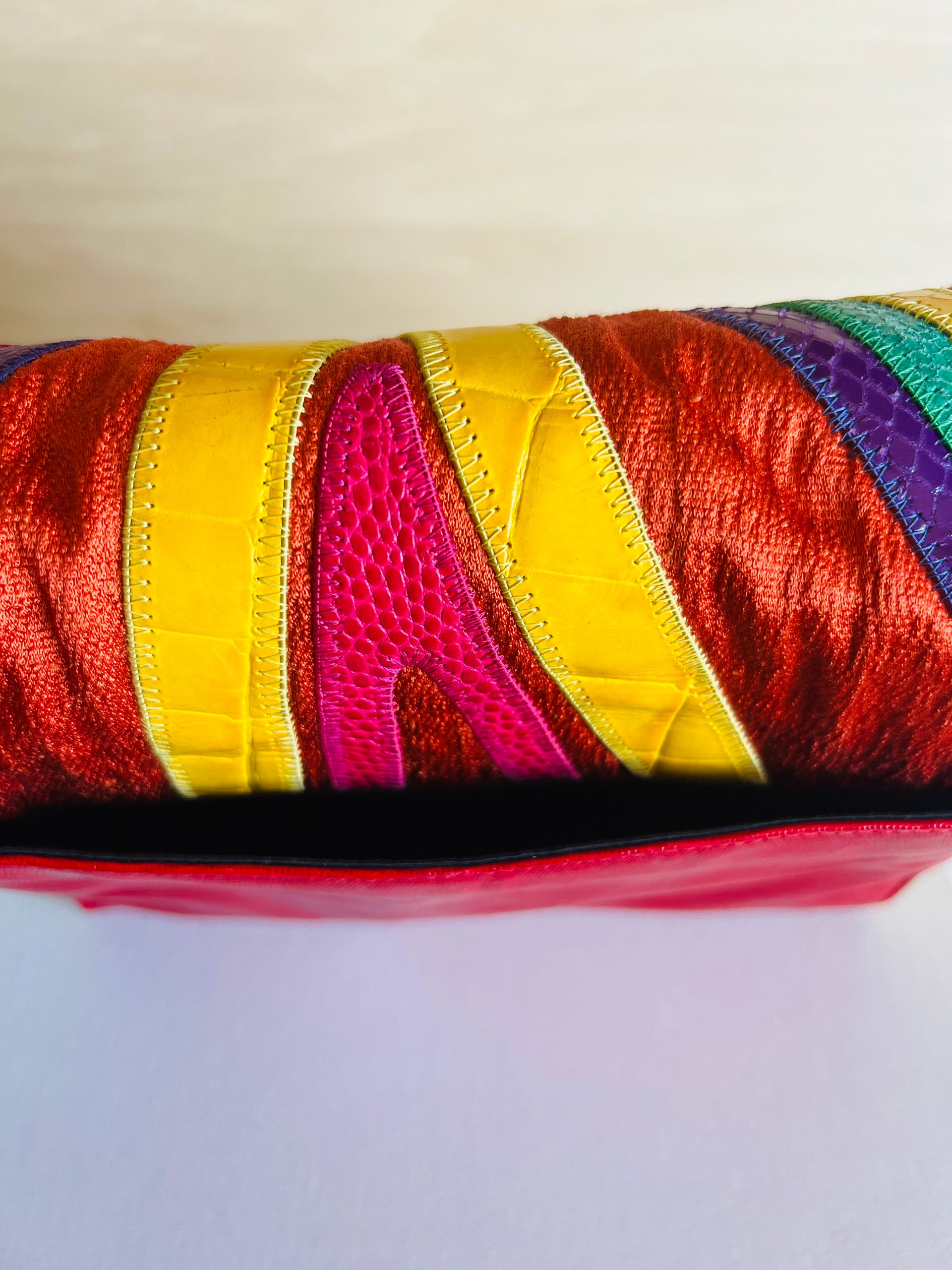 Wavy Colorful Vintage Sharif Handbag