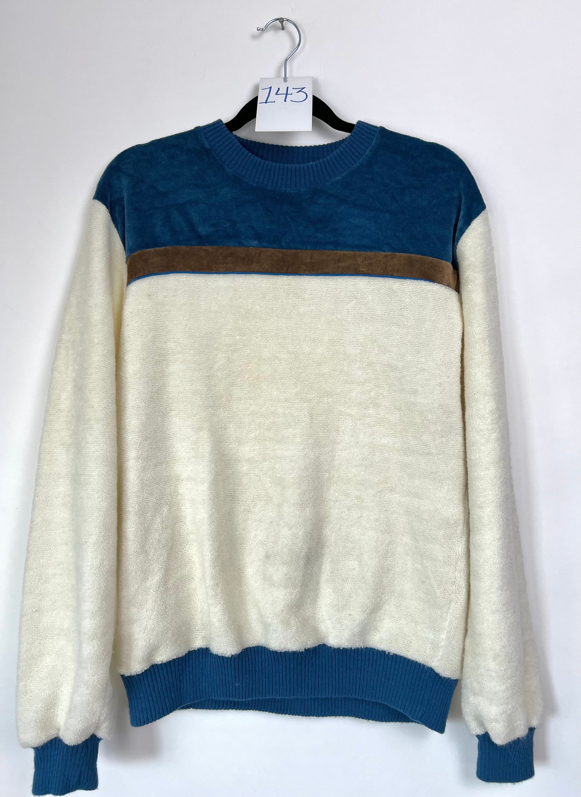 Live: 143 Vintage Sweater
