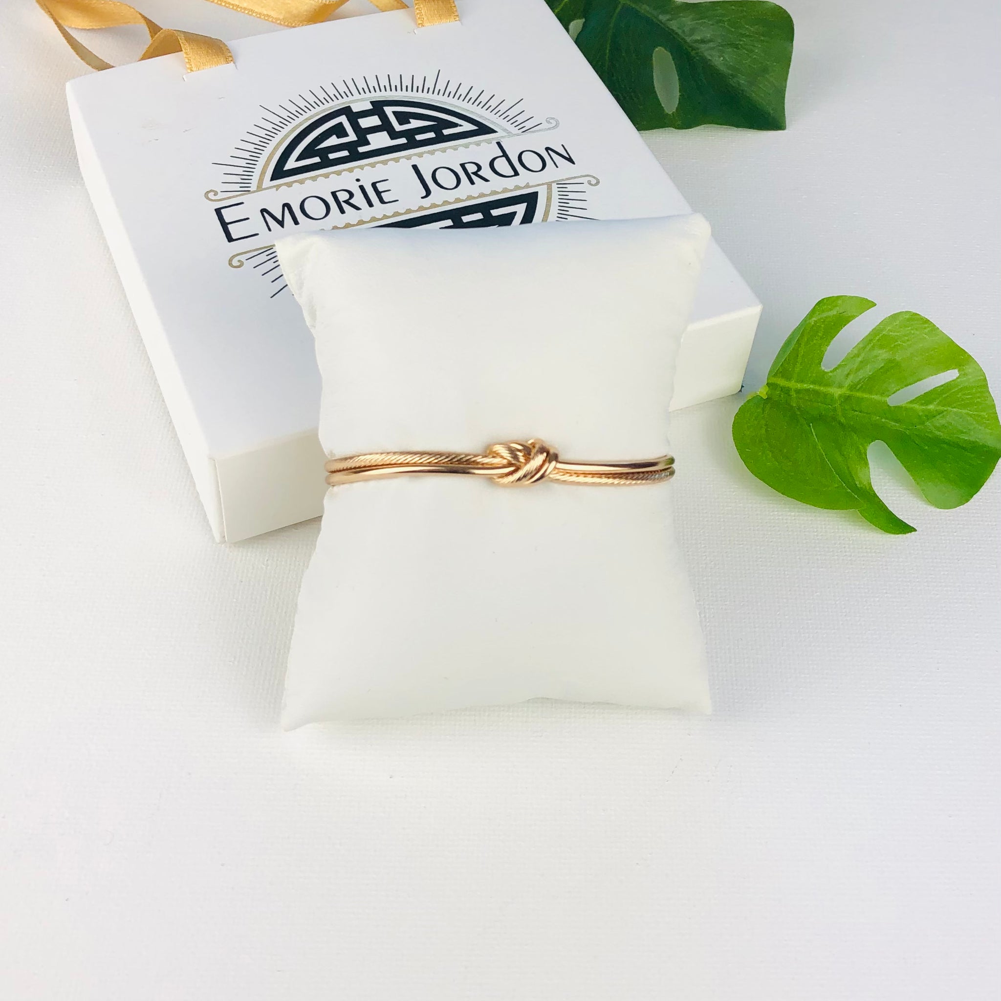 Rosy Knot Bangle