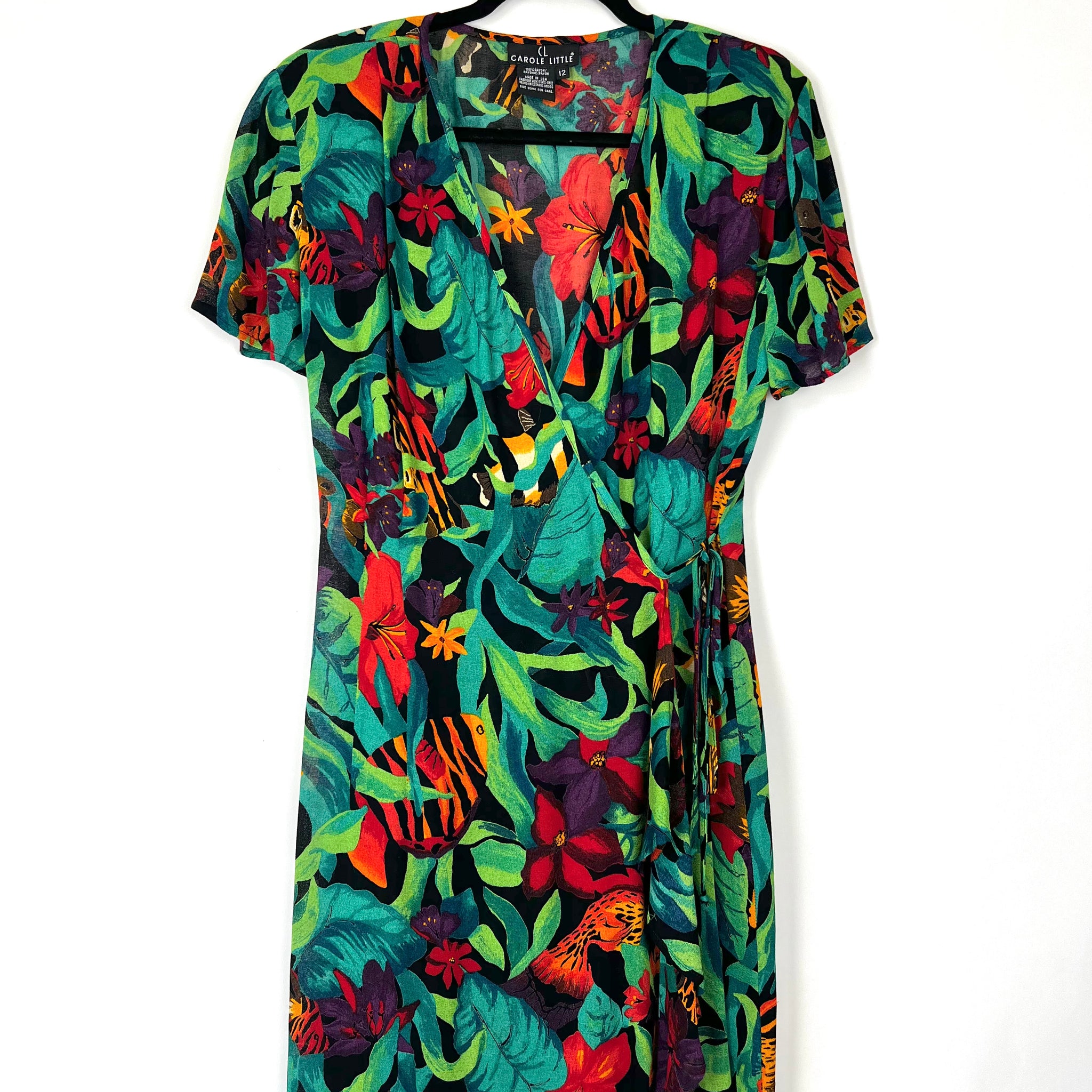 Live: 25 Vintage Tropical Wrap Dress