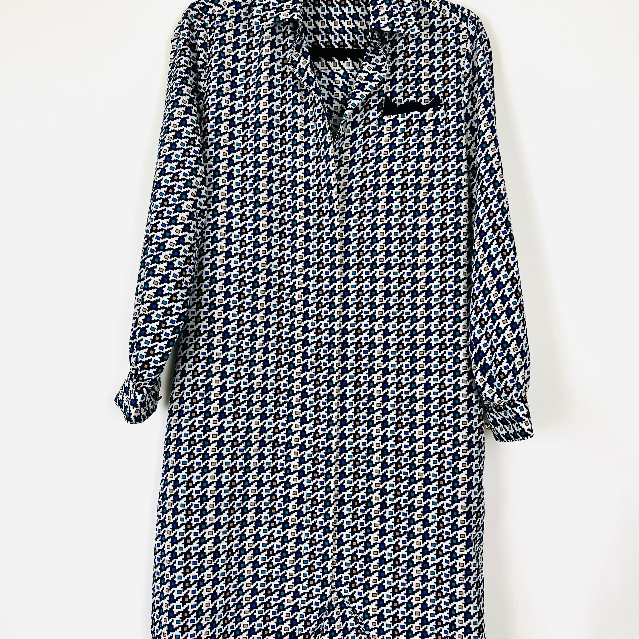 Live: 21 Houndstooth Shift Dress
