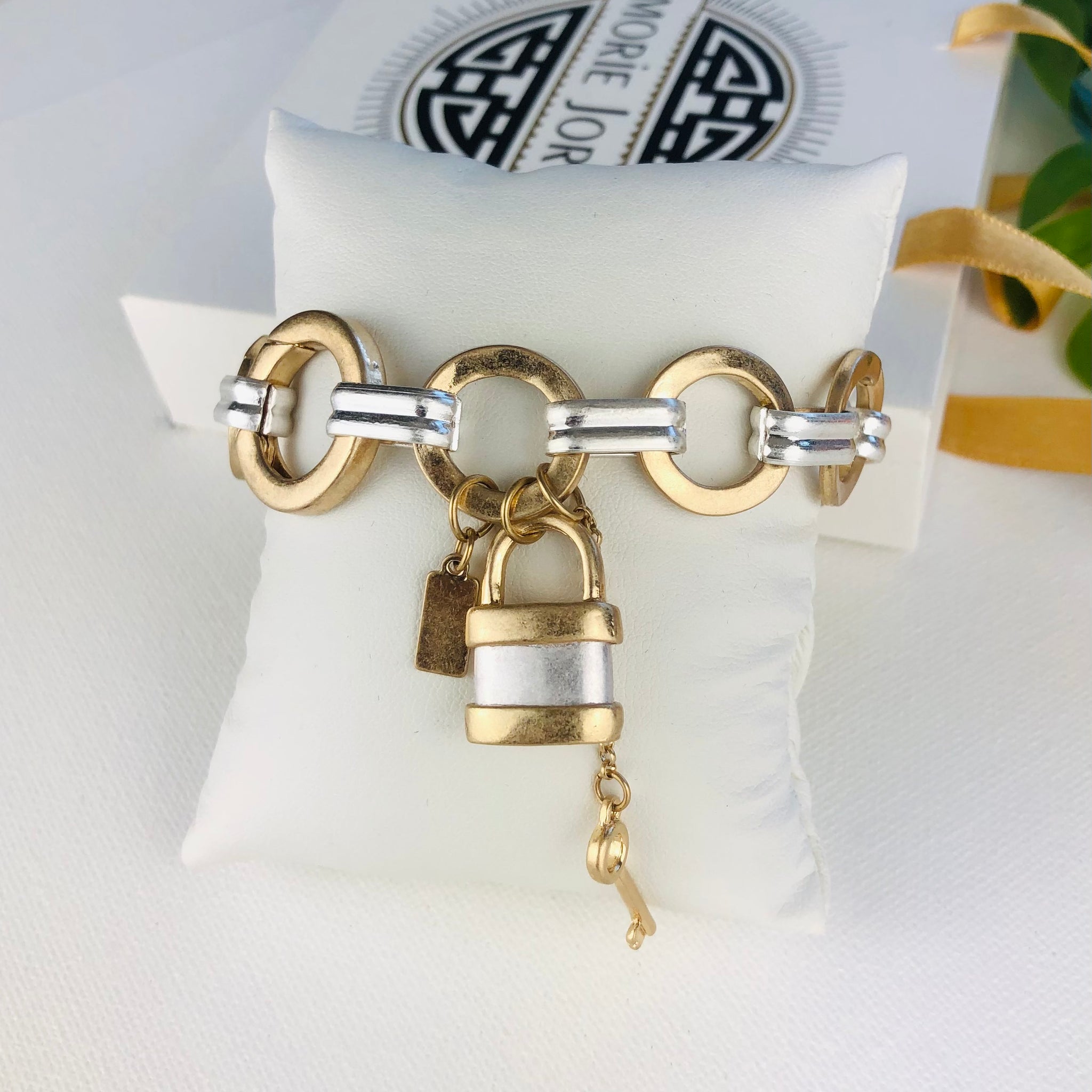 Locklier Chain Bracelet