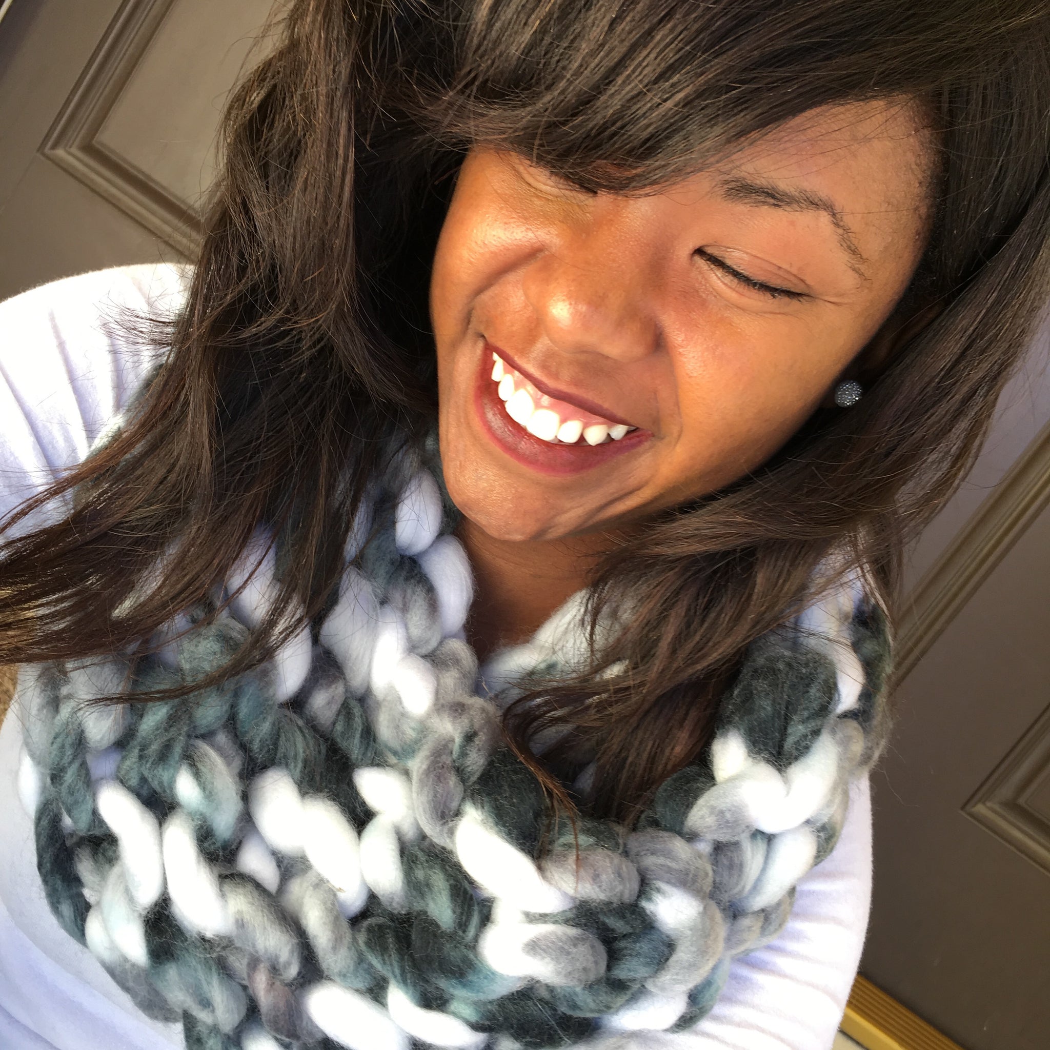 Jumbo Yarn Knit Loop Scarf